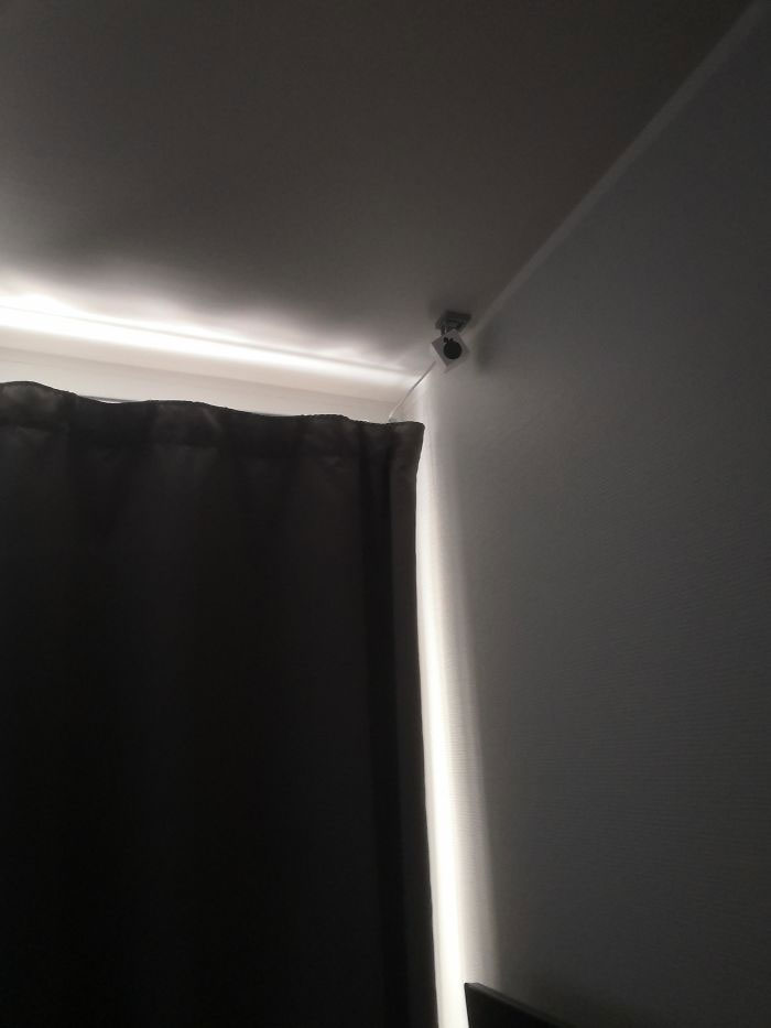 Ahora a mi madre le ha dado por poner cámaras en mi habitación