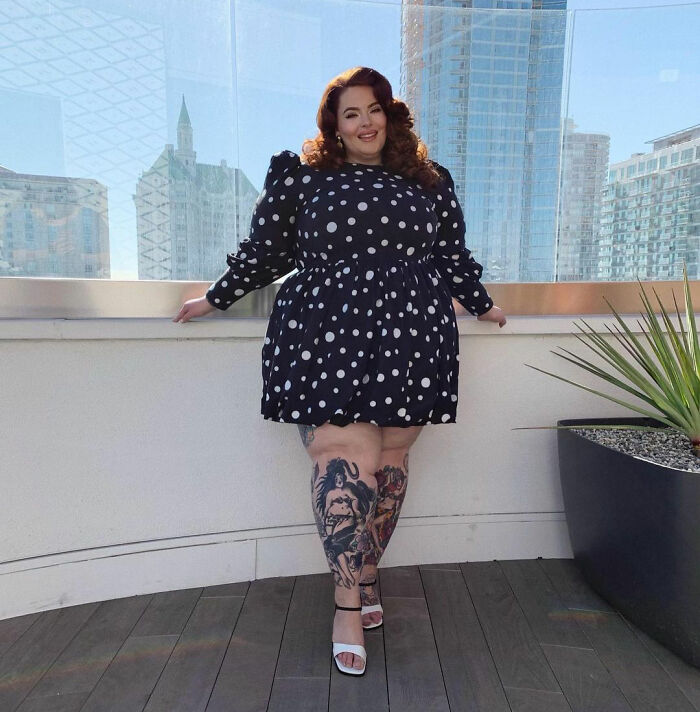 Stranger In Doctor's Waiting Room Can't Keep Her Opinion To Herself, Fat-Shames A Famous Model, Gets Shut Down