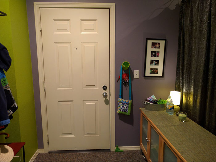 18 Y.O. Cousins Keep Ignoring 16 Y.O. Daughter&rsquo;s Privacy, So Dad Installs Locks In Her Room And Upsets Both His Wife And Her Brother