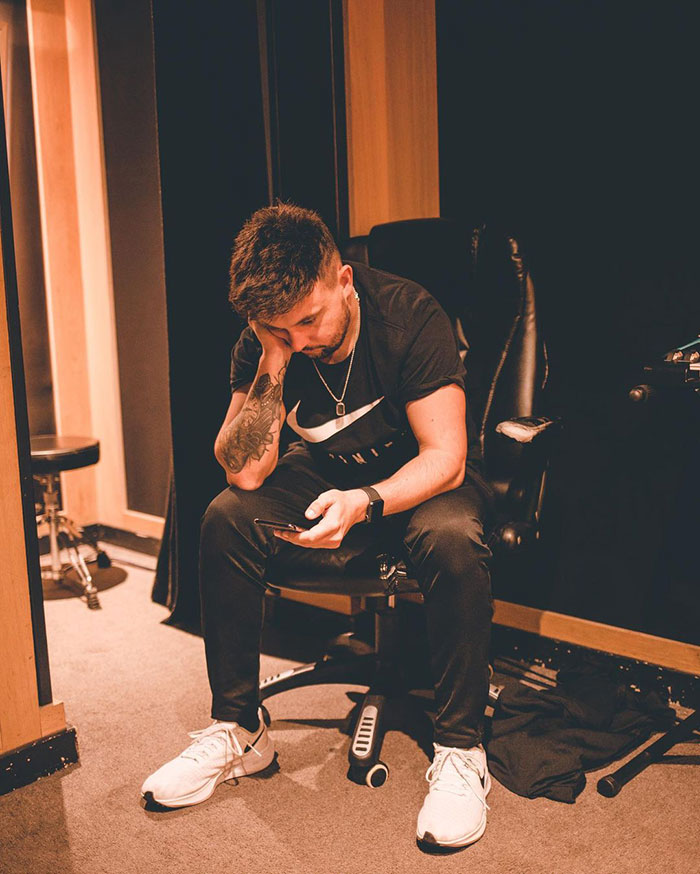 "We're Not Really Paying The Suppliers": Musician Exposes This Influencer Couple Who Asked Him To Play At Their Wedding Without Pay