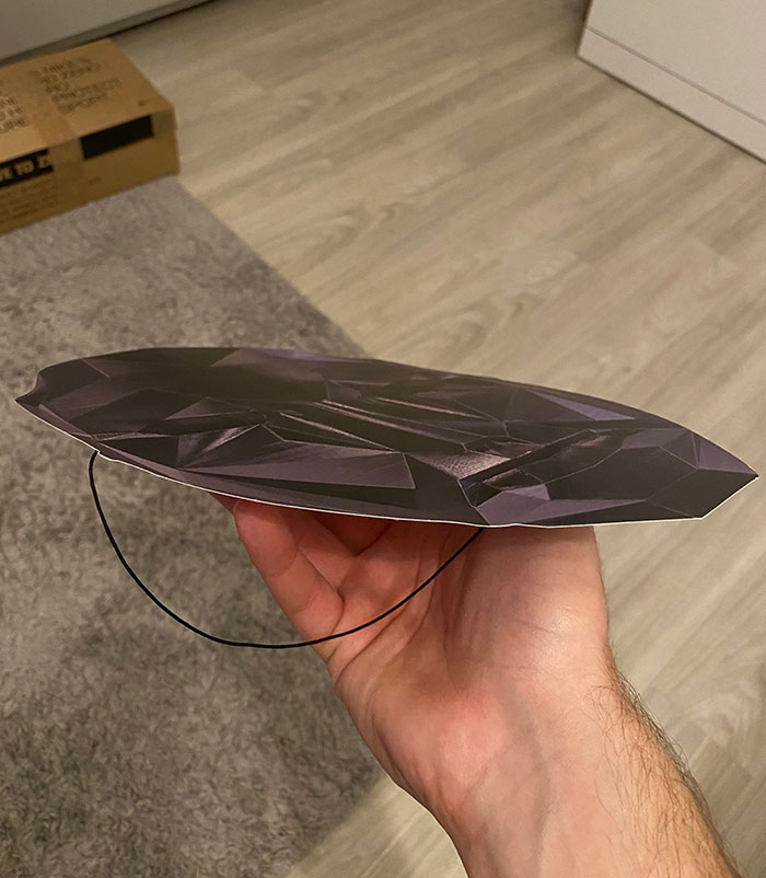 Ordered A "Squid Game Game Master" Mask Which Was Advertised To Look 3D And Got This A Piece Of Printed Carton For 7€