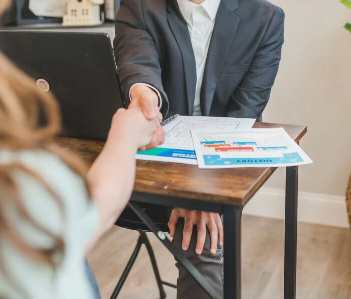 Jealous Of This Guy's Income, Landlord Raises The Rent By $500, Regrets It A Few Years Later Jealous Of This Guy's Income, Landlord Raises The Rent By $500, Regrets It A Few Years Later