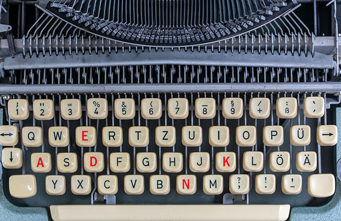 Someone Asks Older People "What Is Something Today's Youth Would Never Understand" And 35 People Deliver