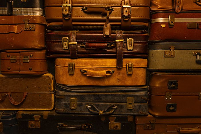 Someone Asks Older People "What Is Something Today's Youth Would Never Understand" And 35 People Deliver