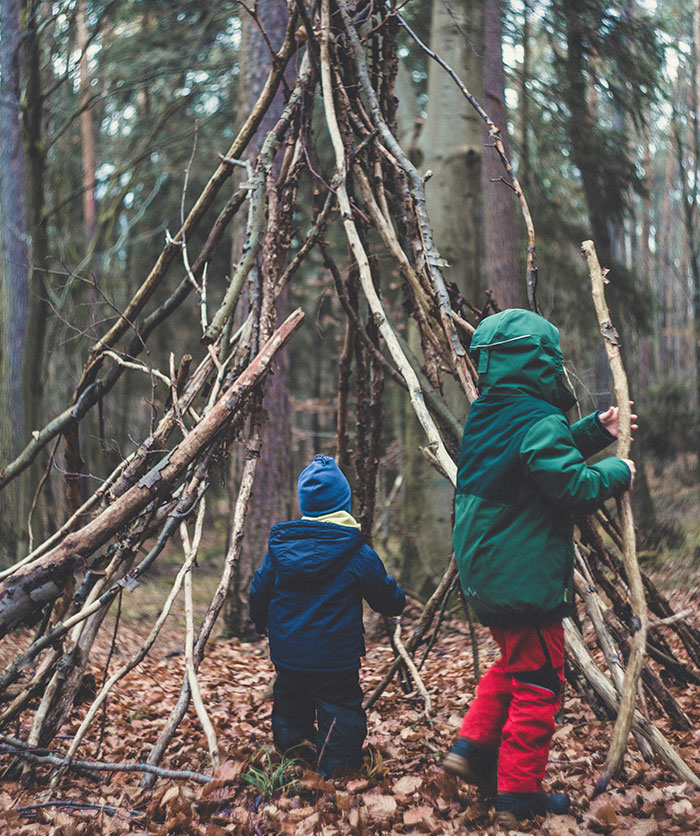 Someone Asks Older People "What Is Something Today's Youth Would Never Understand" And 35 People Deliver