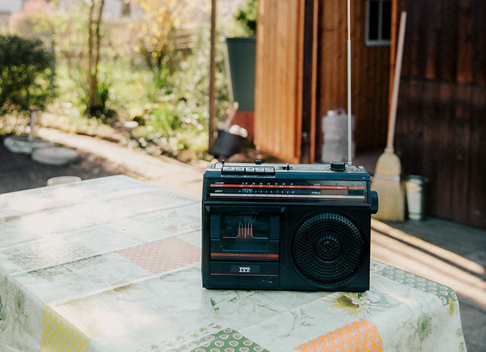 Someone Asks Older People "What Is Something Today's Youth Would Never Understand" And 35 People Deliver