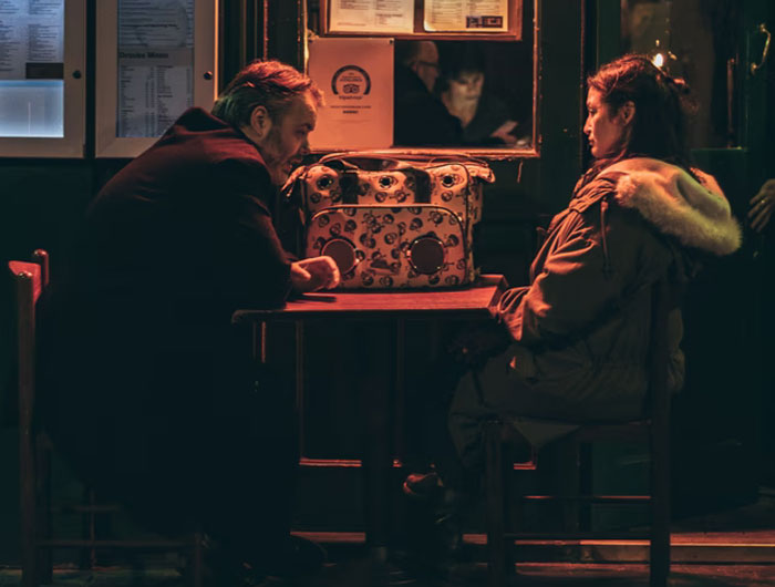 "Personas que pillaron a sus parejas engañándoles, ¿cómo ocurrió? ¿Y cuál fue su reacción?"