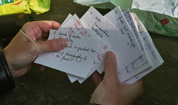 Woman Finds Out Her Fiance&rsquo;s Mom Snoops Around Her Stuff, So She Leaves Hilariously Embarrassing Notes Around The House