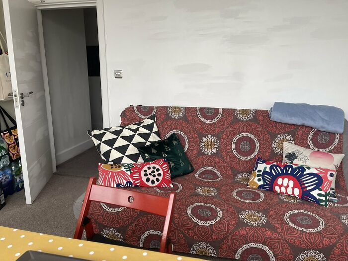 There-Is-No-Cat-Images