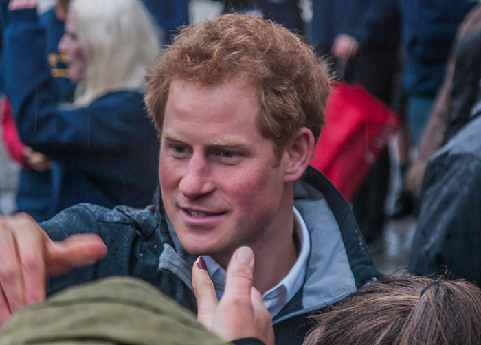 People Share 40 Conspiracy Theories They Claim Are "Too Logical To Ignore"