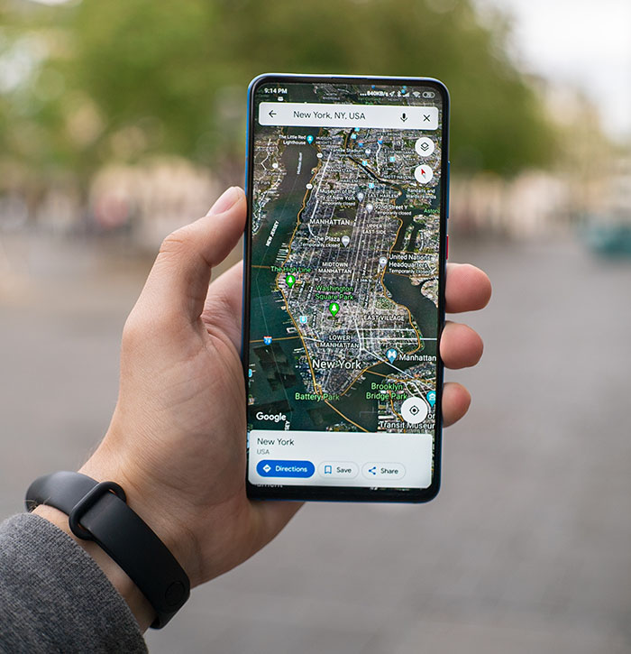 People Share 40 Conspiracy Theories They Claim Are "Too Logical To Ignore"