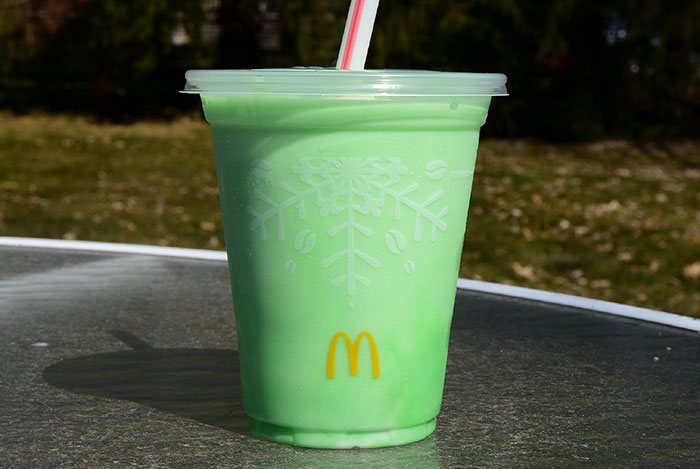 20 Teorías conspiracionistas que a la gente le resultan "demasiado lógicas como para ignorarlas"