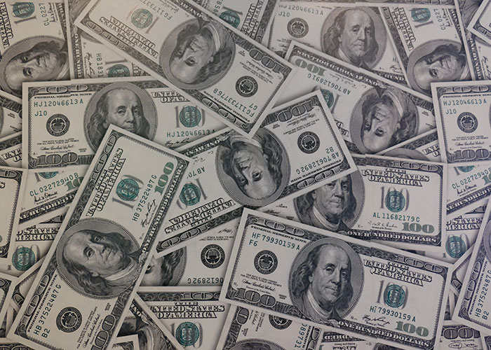 20 Teorías conspiracionistas que a la gente le resultan "demasiado lógicas como para ignorarlas"