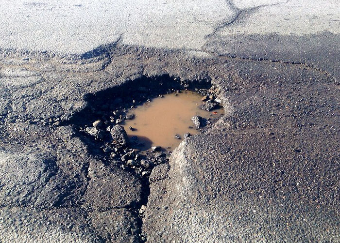 People Share 40 Conspiracy Theories They Claim Are "Too Logical To Ignore"