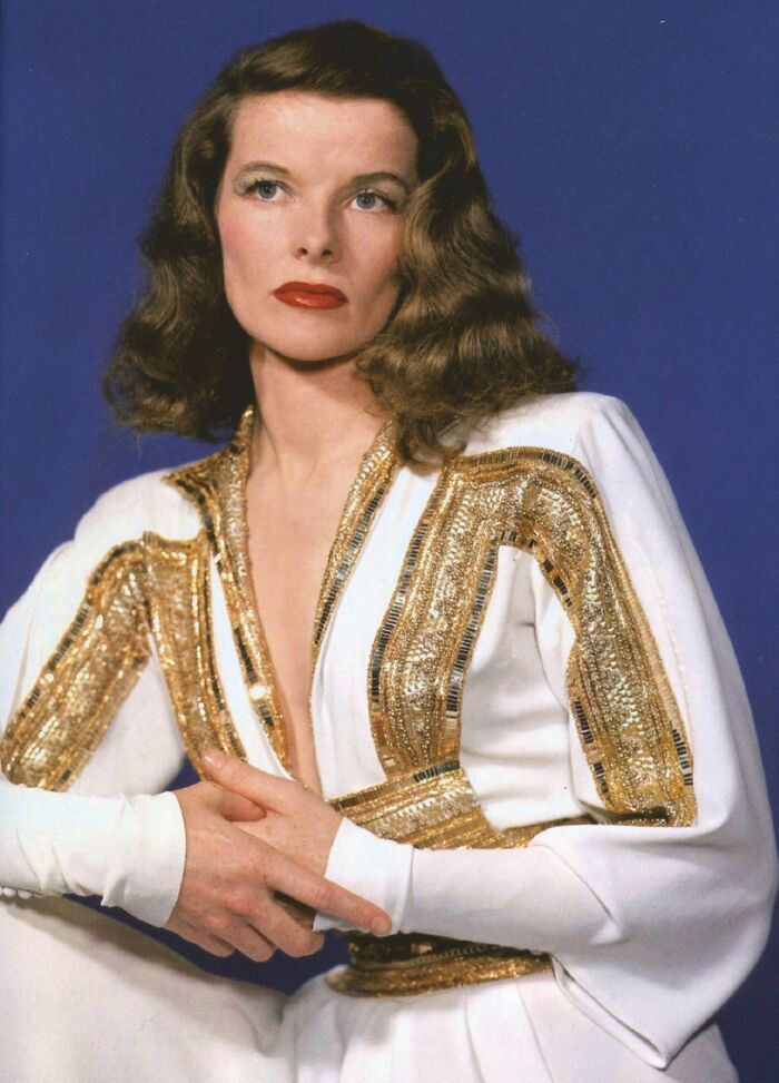 Someone Online Asked, “Who Is The Most Famous Person In Your Family?”, And 30 Delivered