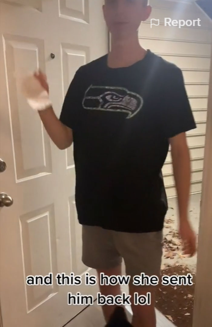 Wife Circled Her Husband's Moles Before He Went To The Doctor, He Came Back With Notes On His Body