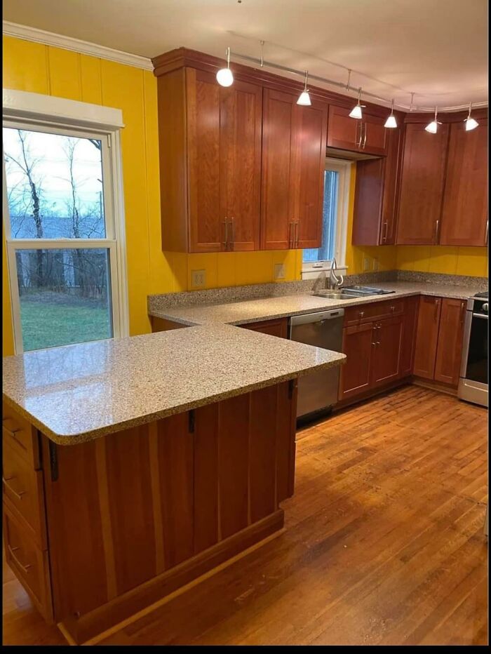 I Want An Island In The Kitchen That Really Stands Out. -Say No More