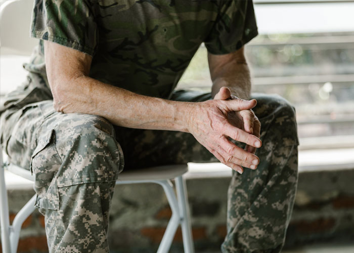 30 People Reveal What Parents Are Too Extreme In This Viral Thread About 'Helicopter Parenting'