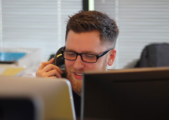 Estos operadores del 911 cuentan cuáles fueron las llamadas más tontas que recibieron que no eran urgentes en absoluto