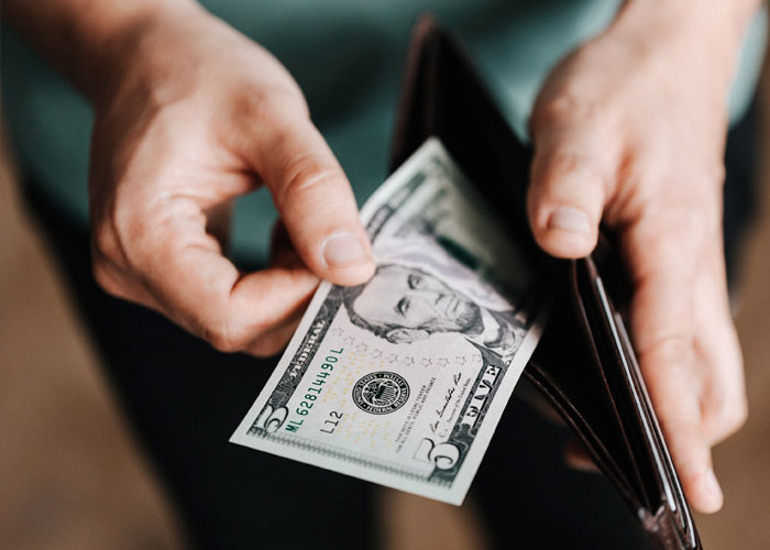 16 Jefes avaros que esperaban que sus empleados pagaran en las reuniones de empresa