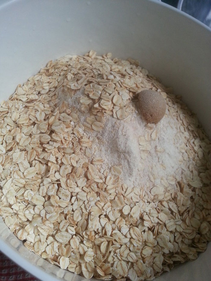 User Online Had To Find Out “Is There A Food You Intentionally Cook 'Wrong'?", And 30 Folks Delivered