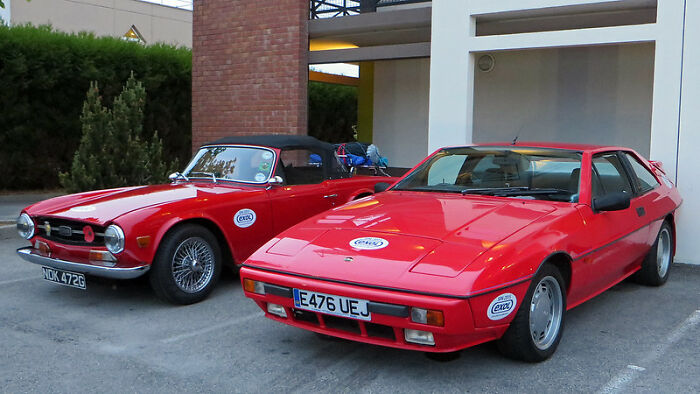 35 Spoiled Folks Online Share Their Moments Of Realizing How Different The Real World Really Is