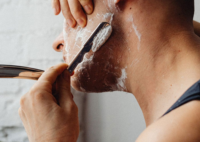 911 Operators Share The Dumbest Non-Emergency Calls They've Ever Received