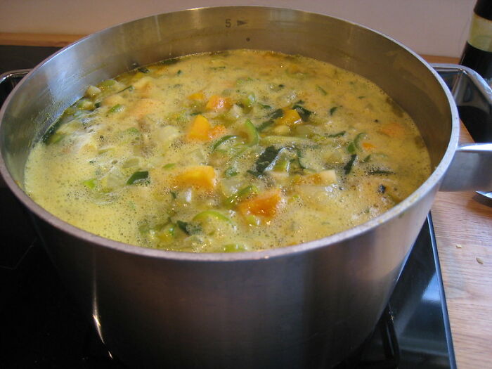 People Didn't Realize How Helpful These 30 Cooking Tips And Tricks Were Until They Started Using Them