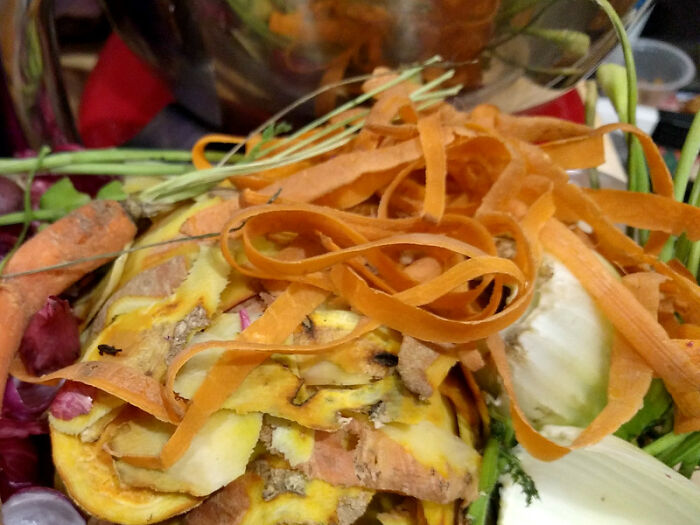 People Didn't Realize How Helpful These 30 Cooking Tips And Tricks Were Until They Started Using Them