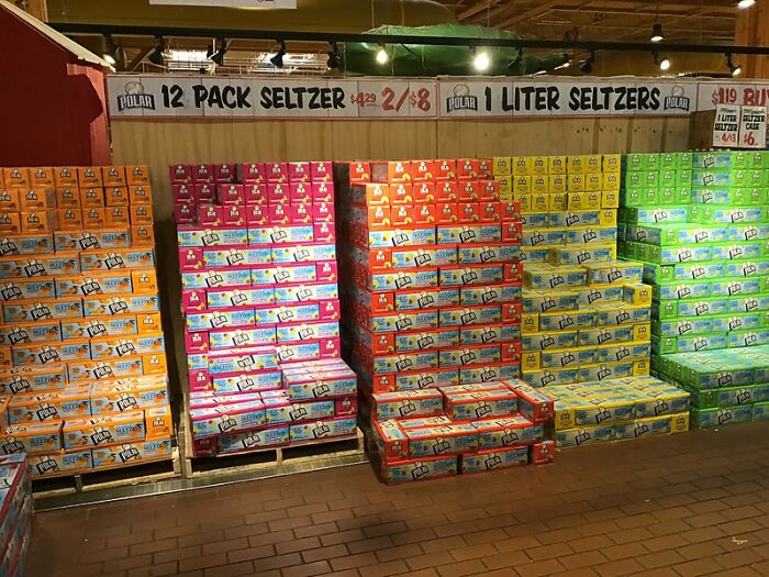 Someone In This Online Group Asked “Teachers, What Was The Worst Thing You Had To Confiscate From A Student?”, 30 Folks Delivered