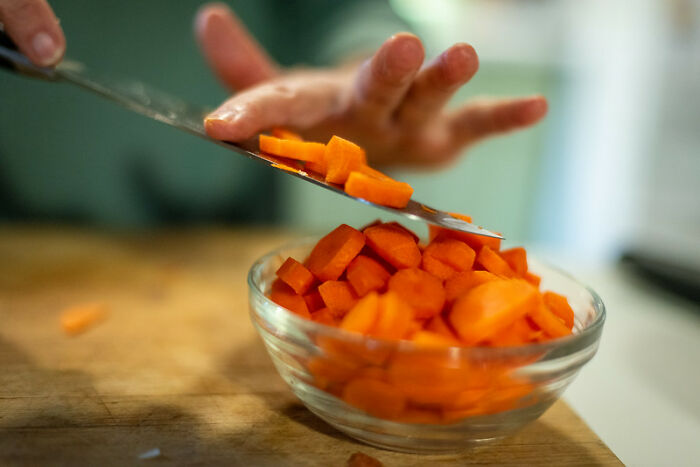 People Didn't Realize How Helpful These 30 Cooking Tips And Tricks Were Until They Started Using Them