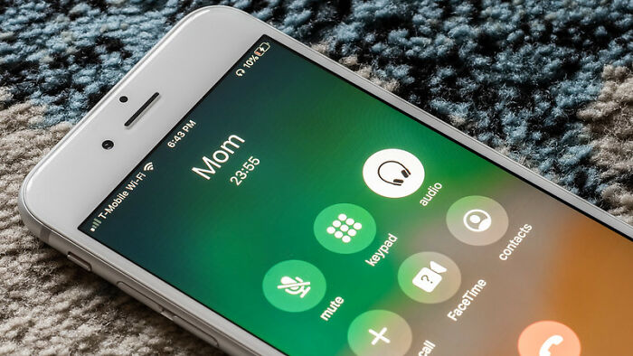 30 Absolutely Horrifying Secrets People Confessed Having Heard From Seemingly Normal Folk