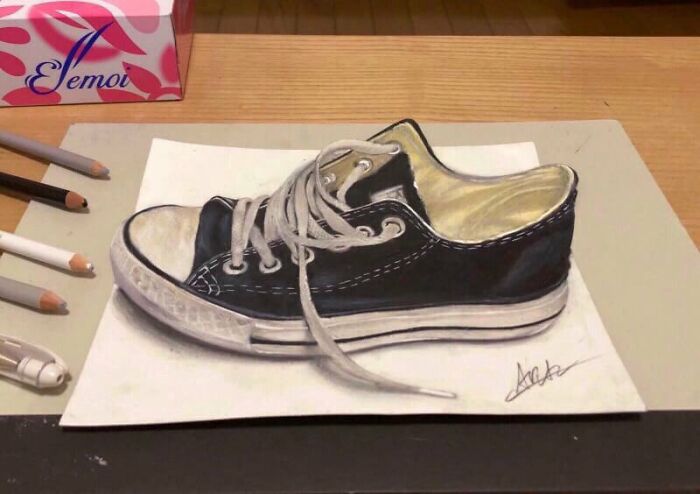 30 Drawings By This Japanese Artist That Look Like Optical Illusions