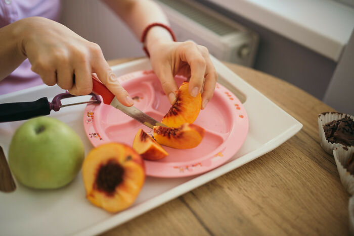 People Didn't Realize How Helpful These 30 Cooking Tips And Tricks Were Until They Started Using Them