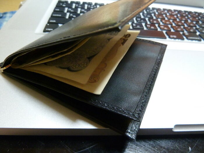 35 Spoiled Folks Online Share Their Moments Of Realizing How Different The Real World Really Is