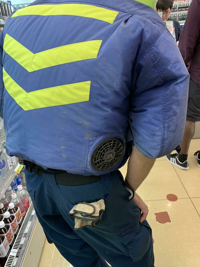 These Air-Conditioned Construction Worker Jackets In Japan