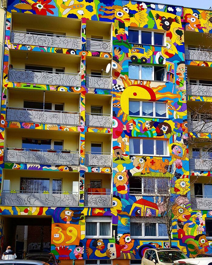 Cool Building In Berlin Painted By German Artist Michael Fischer