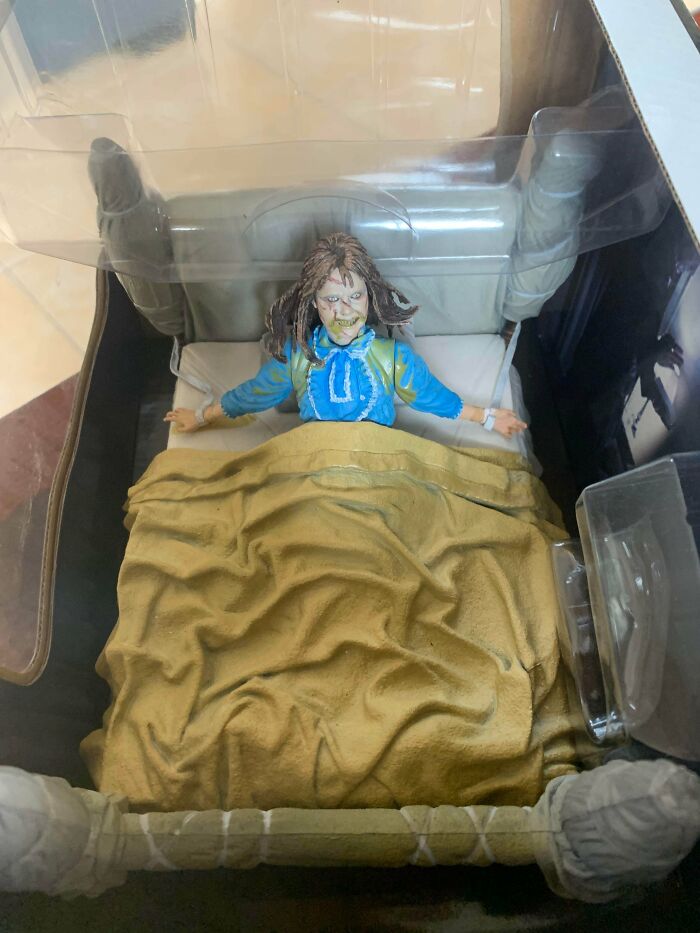 Found This In The Skip At Work. Thrown Away. Still With Its Box. Unbelievable