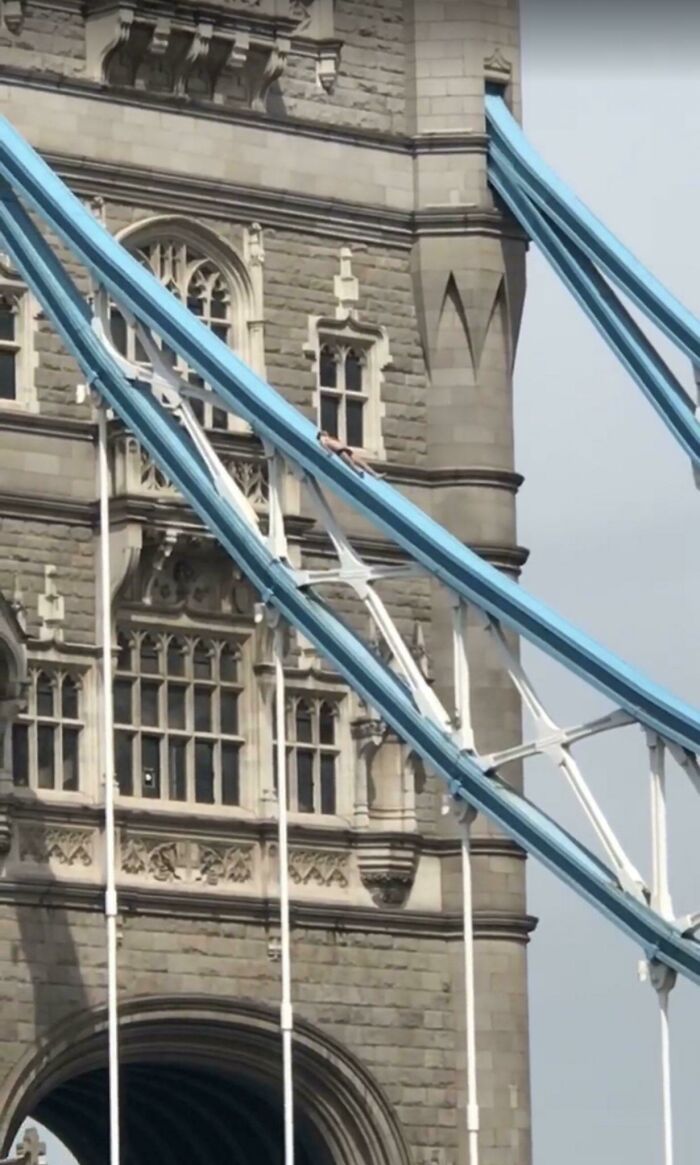 London’s Tower Bridge Was Completely Shut Off Today Because A Man Decided To Sun Bathe On One Of Its Support Beams