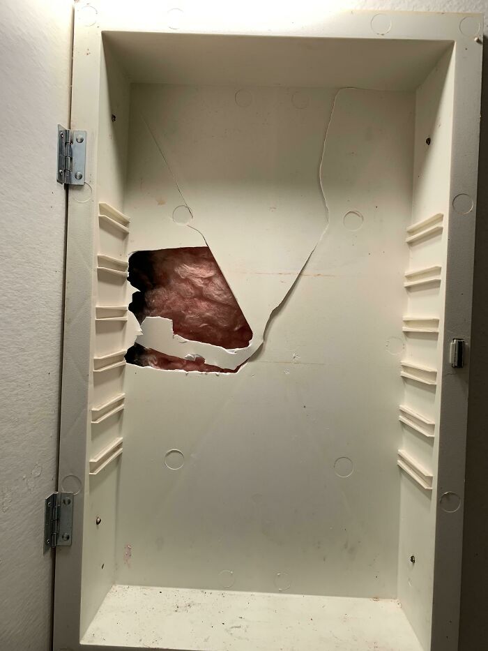 Woke Up To Noises Coming From My Bathroom Turns Out My Neighbor Tried Getting Into My Apartment Through My Medicine Cabinet