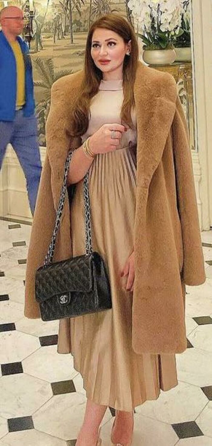 The Head To Hand Size Ratio