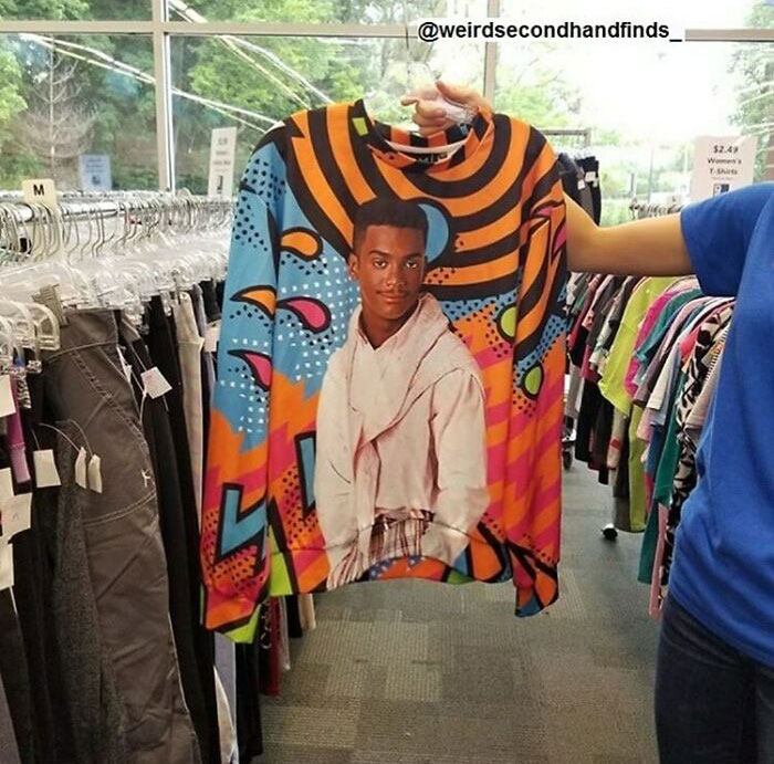 ¡Esto no es "inusual" en absoluto! ¡Que hallazgo de segunda mano! ¡Carlton!