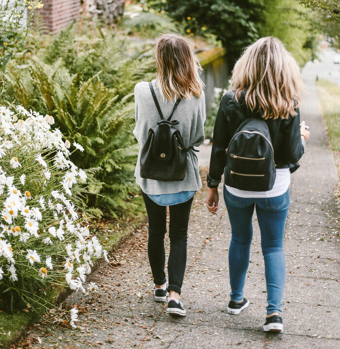 30 Absolutely Horrifying Secrets People Confessed Having Heard From Seemingly Normal Folk