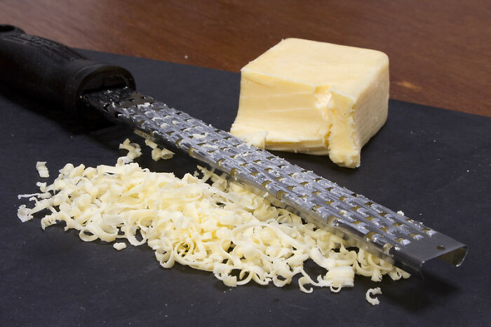 People Didn't Realize How Helpful These 30 Cooking Tips And Tricks Were Until They Started Using Them