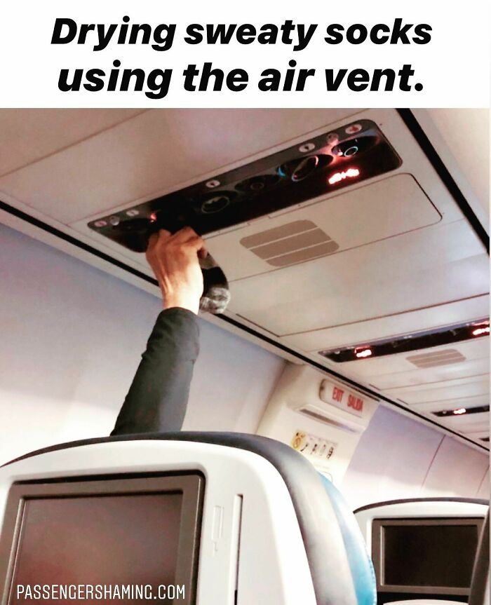 Bizarre-Rude-Flight-Passengers-Shaming