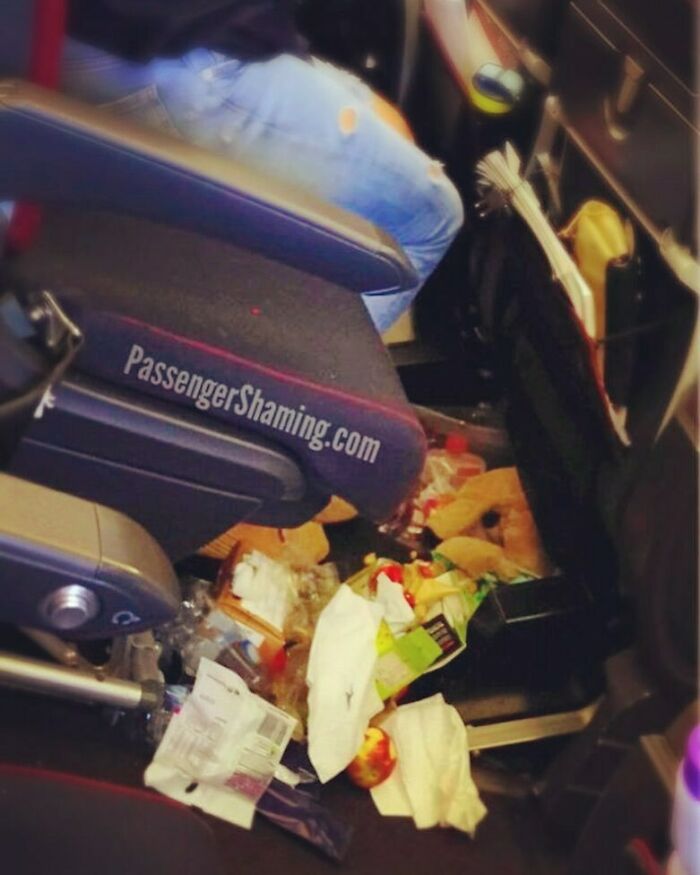 This Instagram Gathers Bizarre Images That Prove Passengers From Hell Exist (35 New Pics)