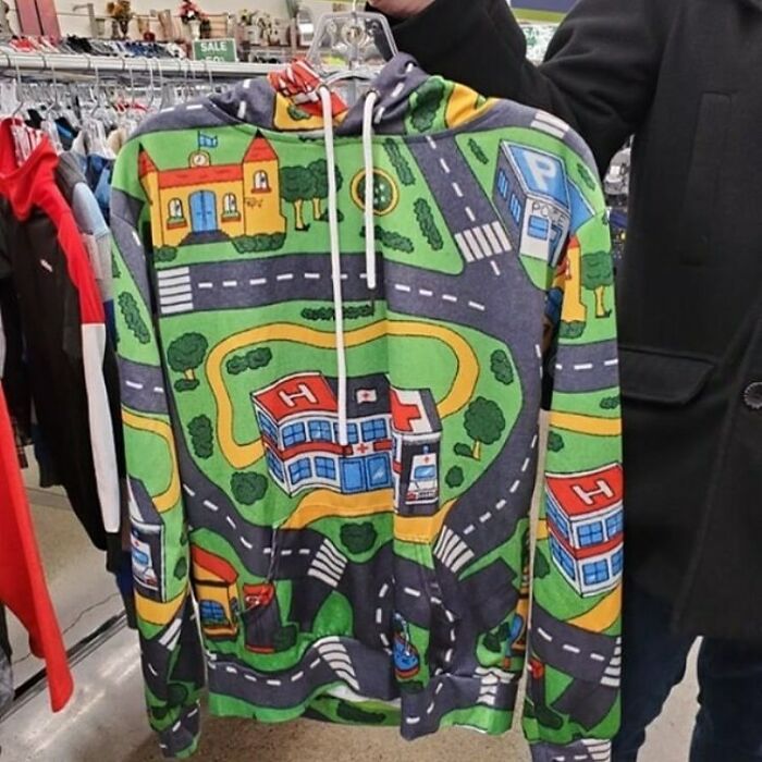 Cuando tu hijo de 3 años se despierta a las 5 de la mañana y no estás preparado para afrontar el día... ¡Un par de Hot Wheels y esta sudadera con capucha harán el truco!
