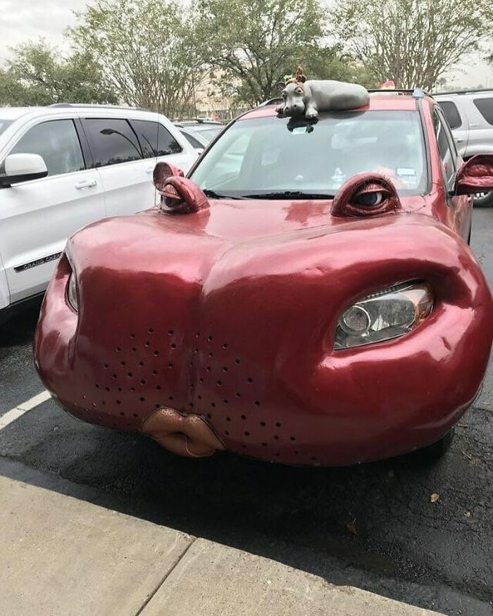 Why Does Spotify Seem So Hell Bent On Promoting The Most Bland, Sterile, And Formulaic Music Possible!? How The Fuck Am I Supposed To Find Something New I Like When Everything Sounds Exactly The Same. Even Their Official Playlist For Hyperpop (Not The One With Ag Cook, That Ones Good); It’s All Like Edgy Depressing Songs Which Is Not All That Hyperpop Is But It’s Like They’re Trying To Say “This Alt Stuff Is Edgy And Depressing You Should Just Listen To Normal Music” Like Wtf. Also There Was A Thing Where Dua Lipa Released An Album Or Song Or Something Right Before Spotify Did Their End Of The Year Stuff And Her Days Old Music Made It Onto Those Playlists Somehow? How Were They Gonna Say Those Brand New Songs Were Best Of The Year Or Most Streamed Or Whatever When They Probably Only Had A Fraction Of The Streams Of Her Other Songs Which Have Been Published For Months Now... Suspicious As Fuck If U Ask Me