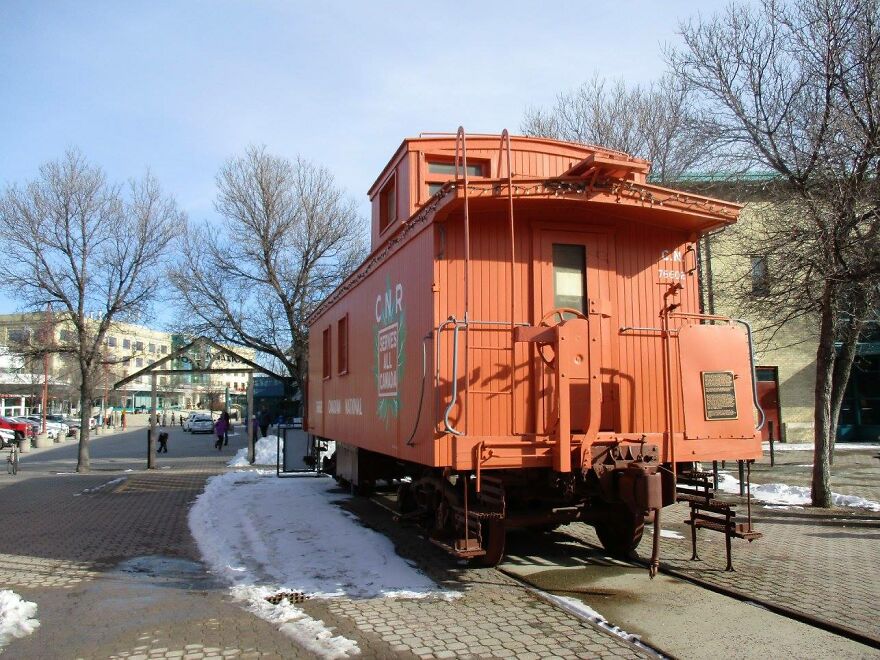 I Take Photos Of Winnipeg, Capturing Old With The New