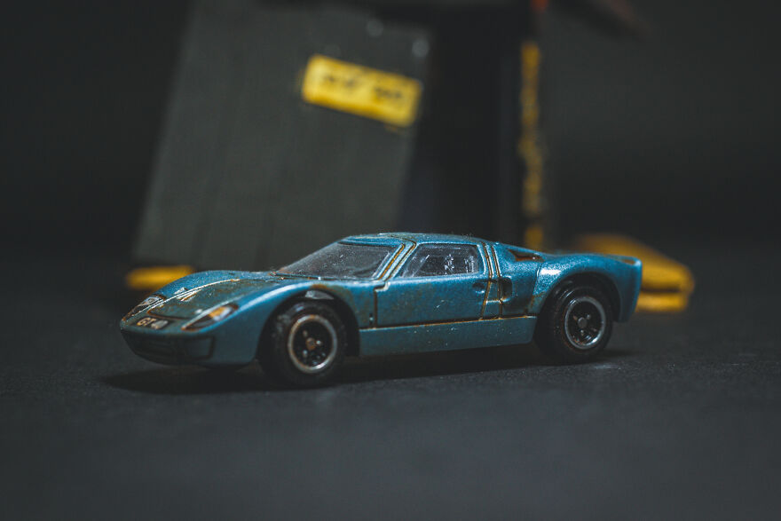 I Built An Abandoned Garage Diorama For My Matchbox Scale Model